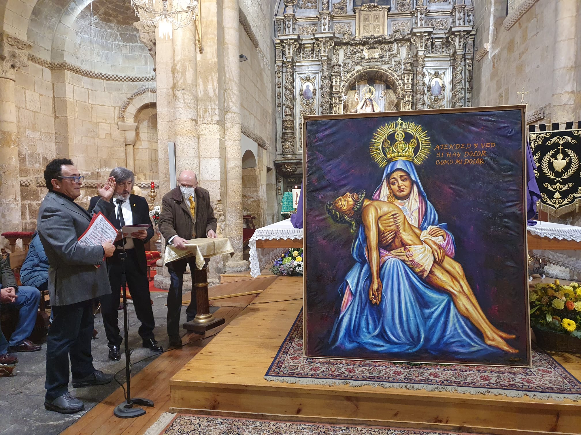 Fiel a la tradición la Parroquia de Nuestra Señora del Mercado, antigua del Camino, ha celebrado este miércoles la fiesta anual de 'La Aparición'