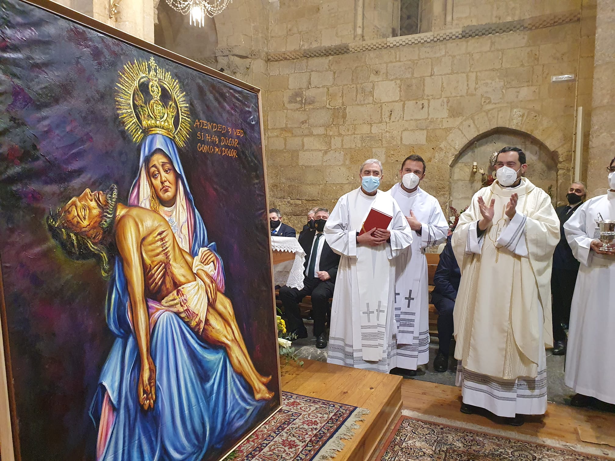 Fiel a la tradición la Parroquia de Nuestra Señora del Mercado, antigua del Camino, ha celebrado este miércoles la fiesta anual de 'La Aparición'