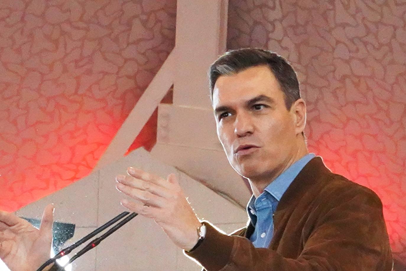 Cierre de campaña con la participación del secretario provincial del PSOE y alcalde de Valladolid, Óscar Puente; la cabeza de lista por la provincia, Patricia Gómez; el candidato a la Junta y el presidente del Gobierno y secretario general del PSOE, Pedro Sánchez.