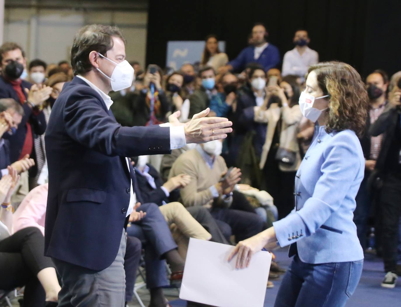 Fotos: El candidato del Partido Popular a la Presidencia de la Junta, Alfonso Fernández Mañueco, participa en un acto público en Valladolid con los presidentes autonómicos del PP