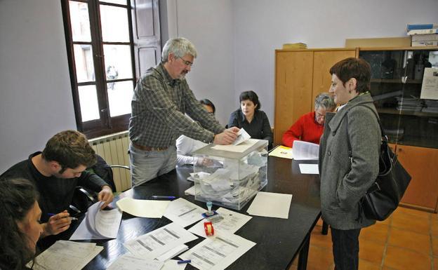 Las nubes serán la tónica habitual en gran parte de Castilla y León en la jornada electoral. 