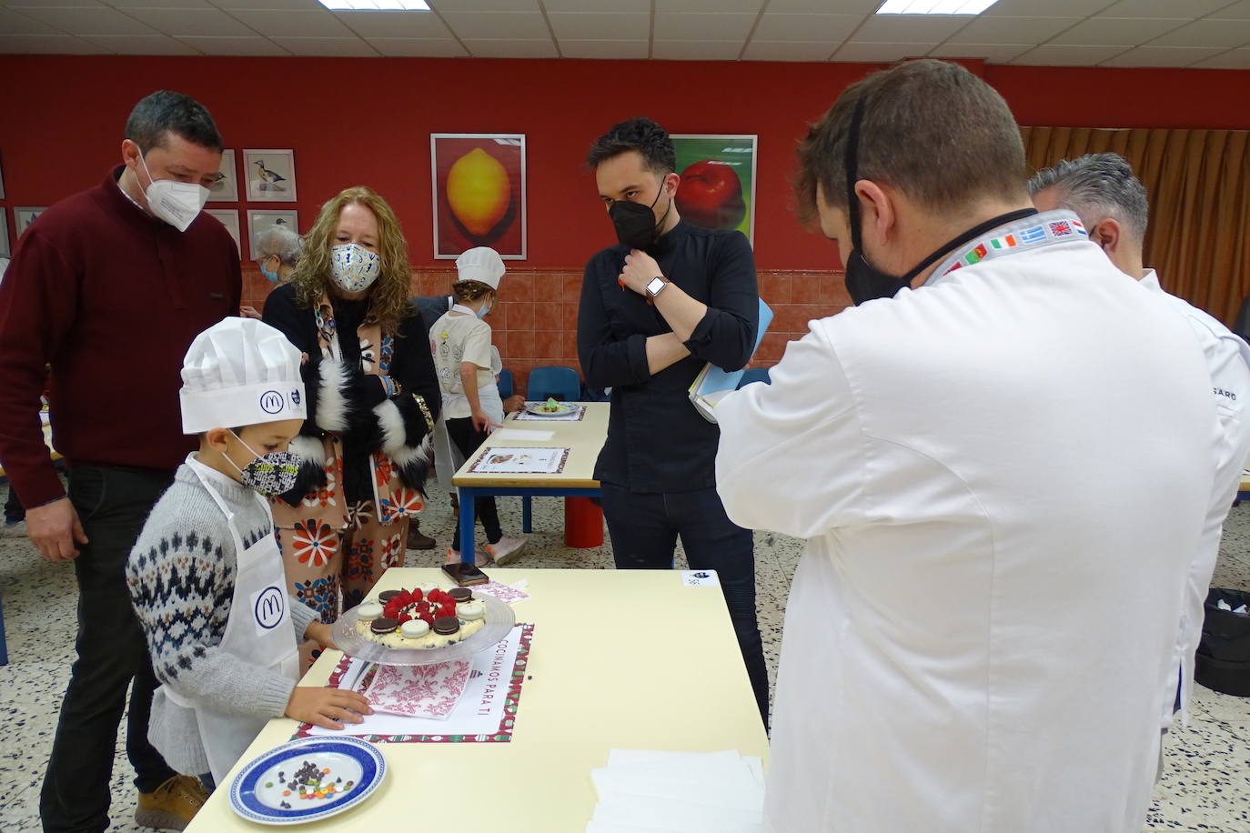 El colegio internacional Peñacorada ha vuelto a acoger la sexta edición el concurso de cocina Kids Junior Chef.