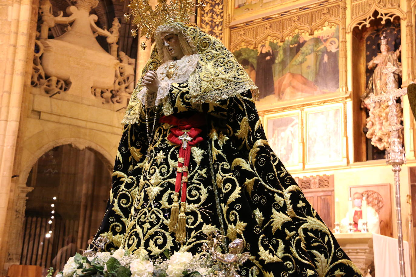 El acto se ha desarrollado en la Catedral de León y ha contado con la presencia de autoridades civiles y religiosas.