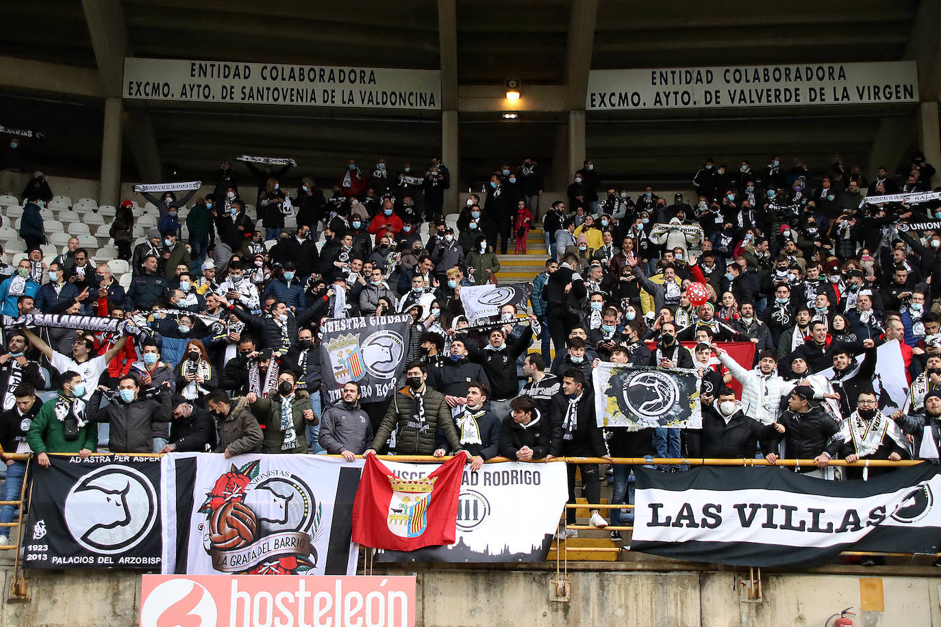 El conjunto leonés pierde ante los salmantinos con un solitario gol de Jesús de Miguel.