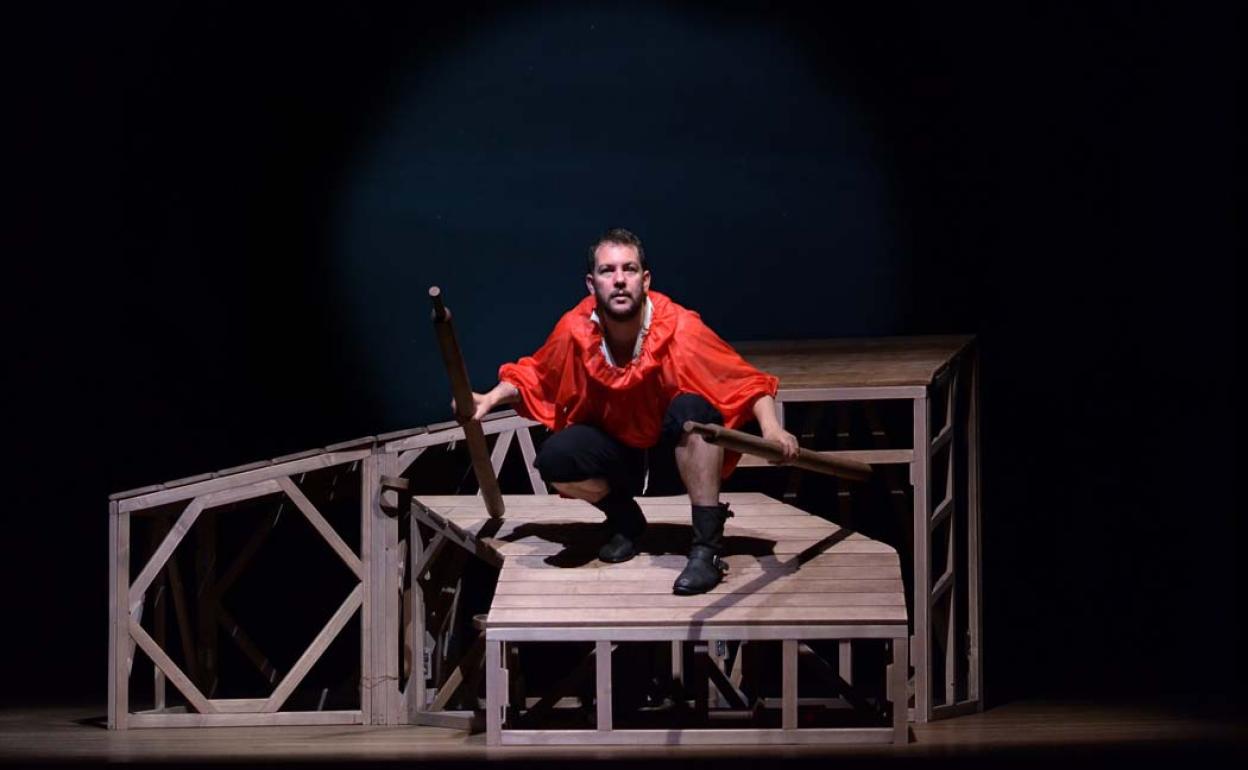 El Teatro Gullón entra, con esta nueva programación, a formar parte de la Red de Teatro de Castilla y León. 