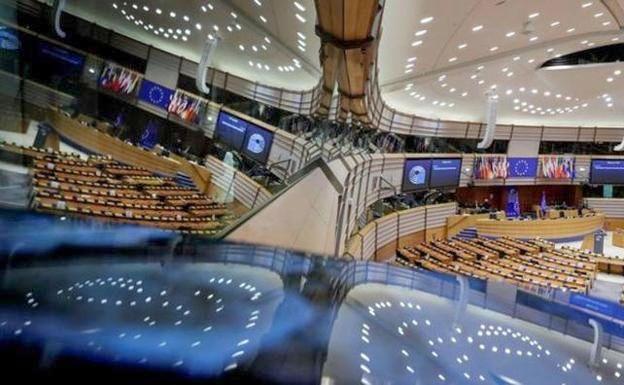 El Europarlamento ha salvado el etiquetado que, según el sector, «demonizaba» el vino. En la fotografía, imagen del parlamento europeo. 