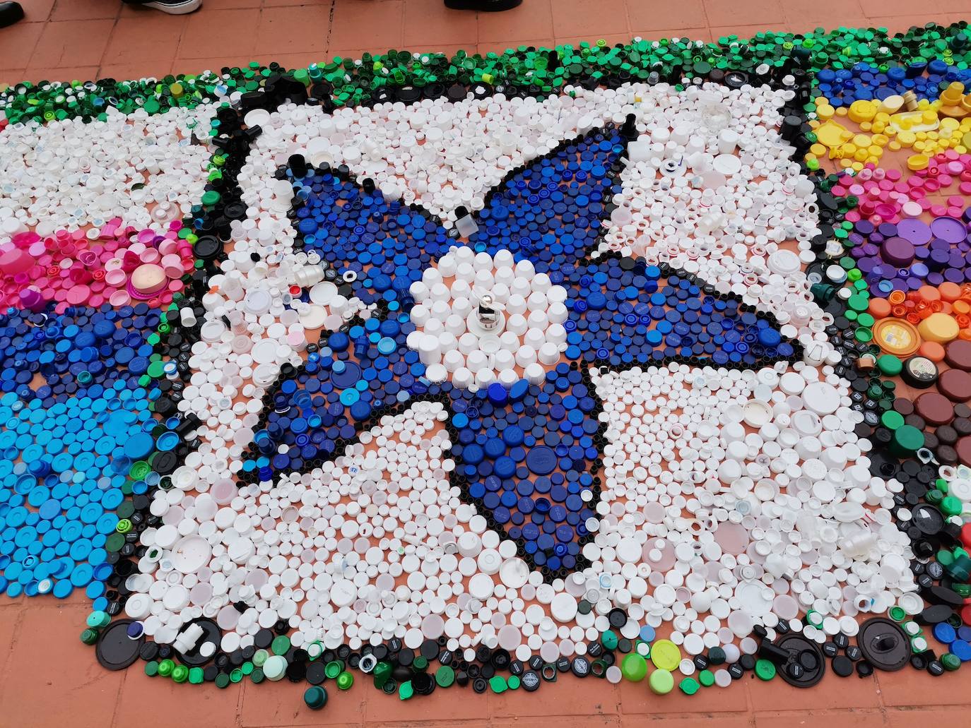 Proyecto artístico de reciclaje en Maristas San José.