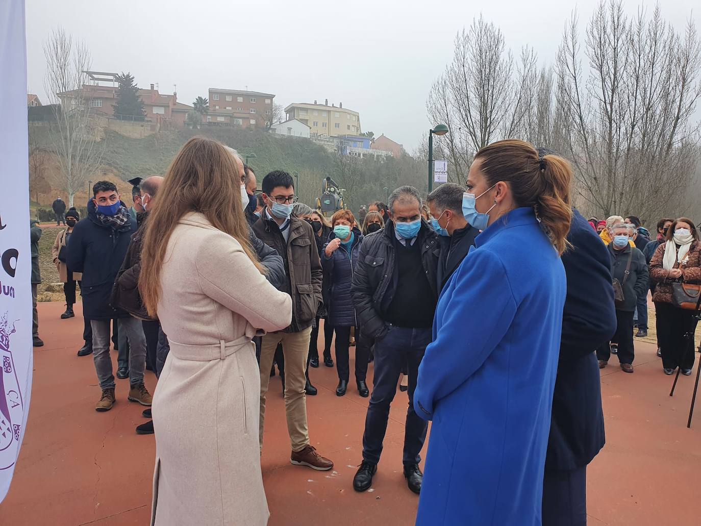 Valencia de Don Juan inaugura su tradicional Feria de Febrero. En su edición 101, este evento cuenta con más de 130 expositores divididos en dos espacios, uno en el tradicional complejo La Isla en el que se ubica la maquinaria agrícola y servicios relacionados con el sector primario y la exposición de vehículos y, el segundo, la Plaza Mayor que acoge un gran carpa para albergar stands de alimentación así como de multiservicios. 