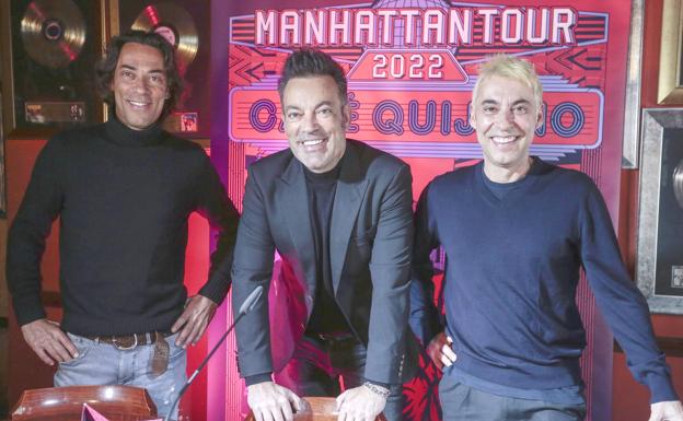 El grupo leonés presenta desde el Café La Lola de la capital leonesa su nuevo disco 'Manhattan'.