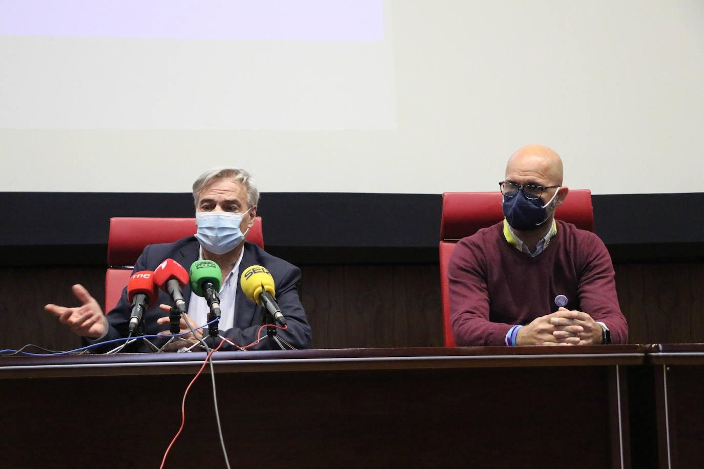 Los investigadores del CAULE abrieron 20 nuevos ensayos clínicos, 50 estudios y 75 proyectos de investigación en 2020.