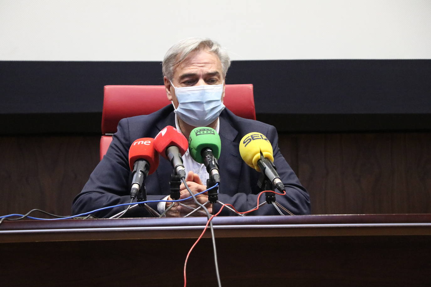 Los investigadores del CAULE abrieron 20 nuevos ensayos clínicos, 50 estudios y 75 proyectos de investigación en 2020.