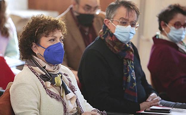 Galería. El sindicato UGT organiza una jornada en la que analiza los riesgos psicosociales en el ámbito laboral.