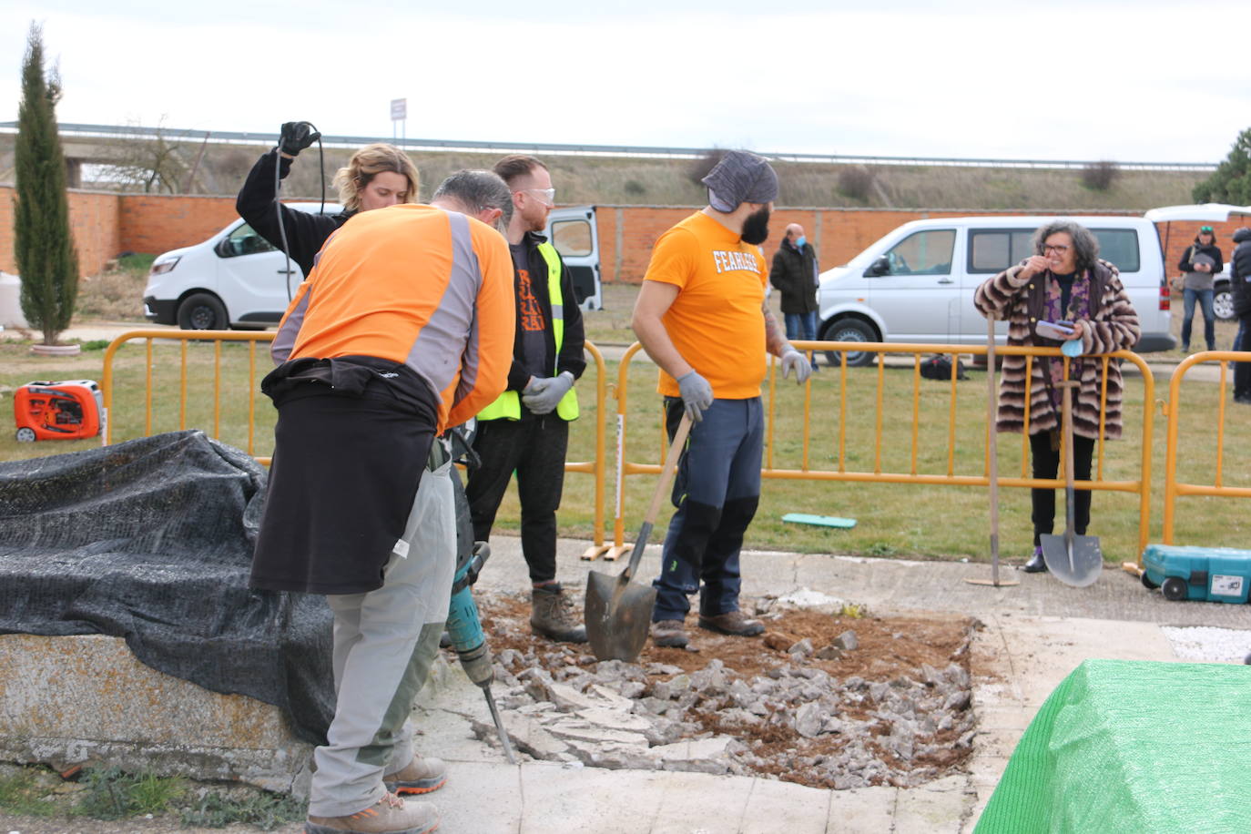 Comienzan los trabajos de exhumación en Villadangos del Páramo