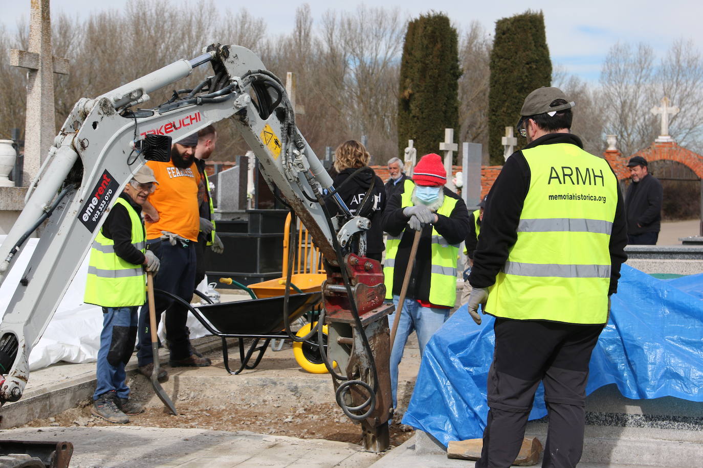 Comienzan los trabajos de exhumación en Villadangos del Páramo