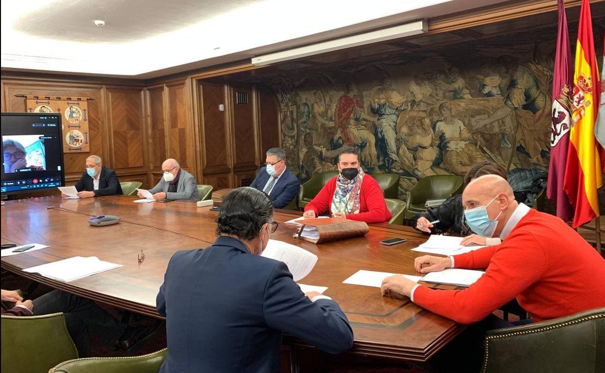 Reunión de la junta de gobierno local del Ayuntamiento de León en la que se han aprobado diferentes puntos del día.