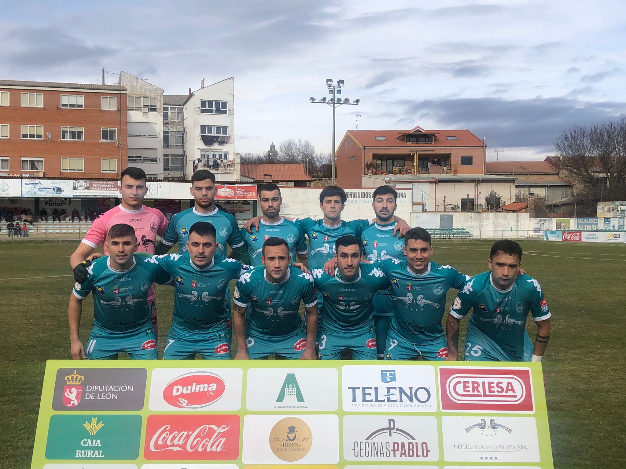 El Atlético Astorga, en formación ante el Santa Marta.