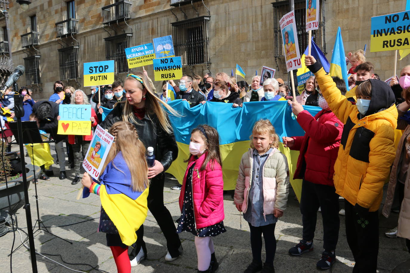 Miles de personas recorren la distancia entre Guzmán y Botines para apoyar al pueblo ucraniano en la guerra que están sufriendo a miles de kilómetros.