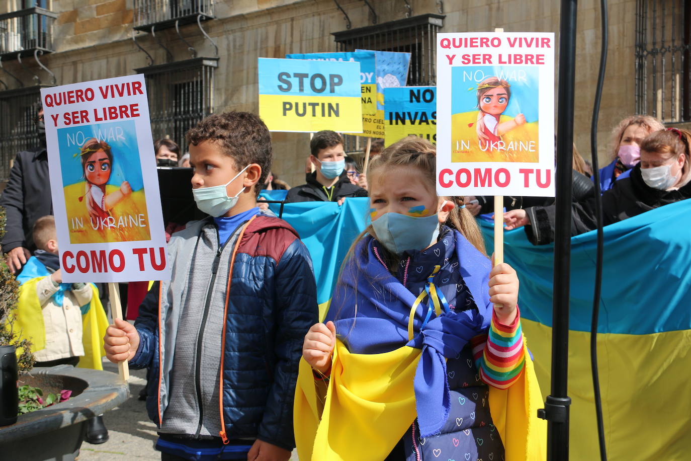 Miles de personas recorren la distancia entre Guzmán y Botines para apoyar al pueblo ucraniano en la guerra que están sufriendo a miles de kilómetros.