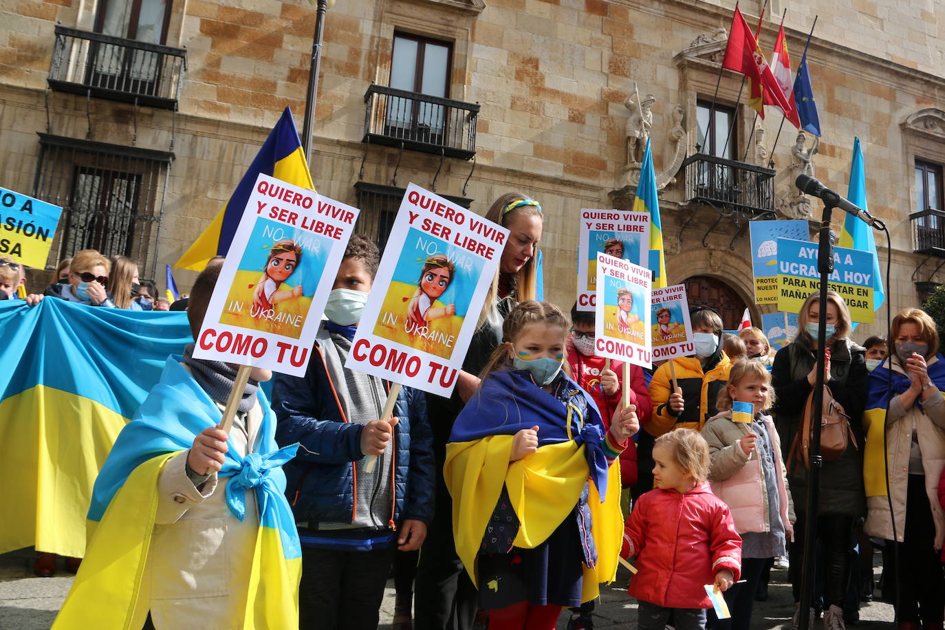 Miles de personas recorren la distancia entre Guzmán y Botines para apoyar al pueblo ucraniano en la guerra que están sufriendo a miles de kilómetros.