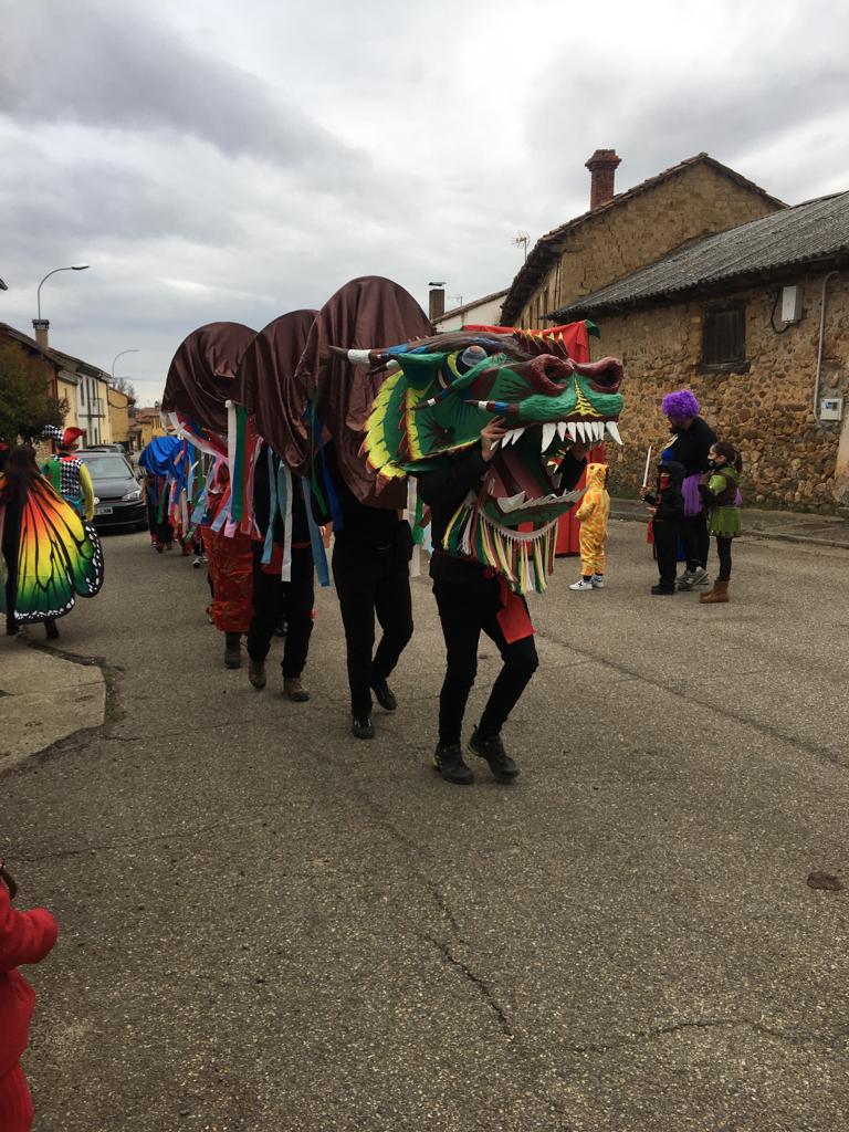 El carnaval de Garrafe de Torío ha mostrado una gran variedad de disfraces.