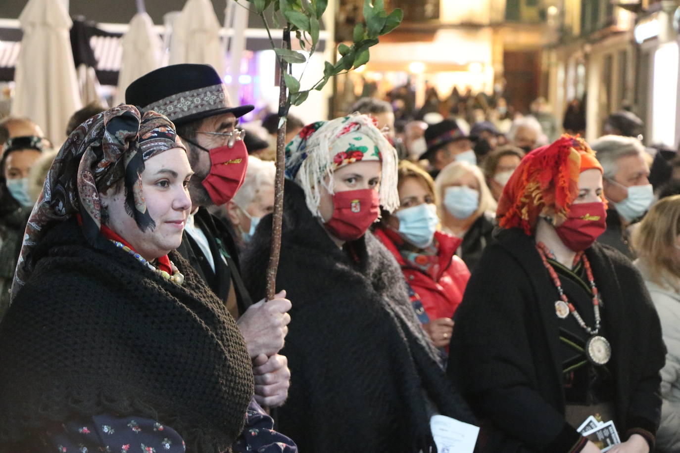 La Asociación Cultural Aguzo vuelve a recuperar las tradicionales 'Rondas Leonesas' con David Gustavo López como pregonero.