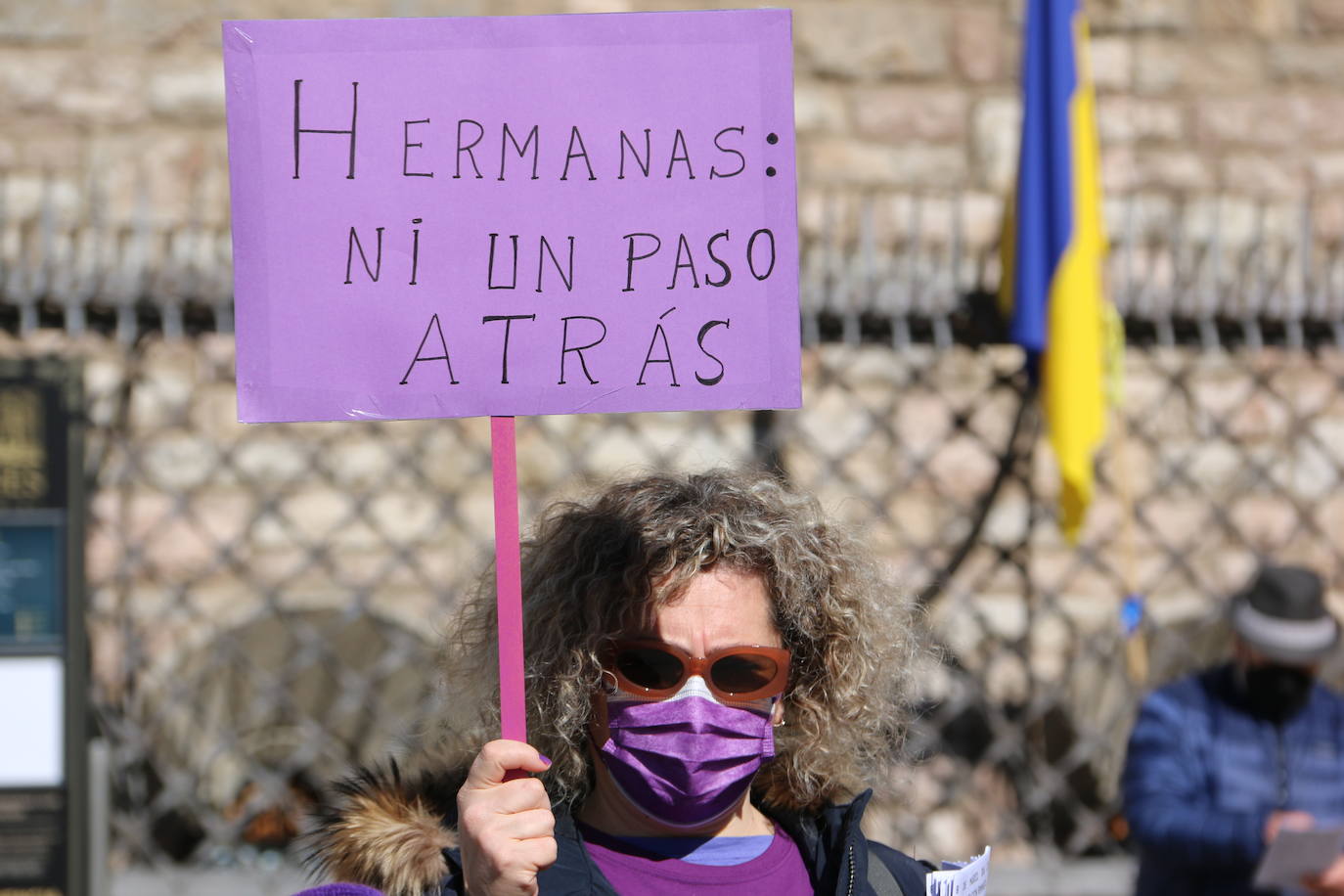 Fotos: Manifiesto y concentración feminista en Botines