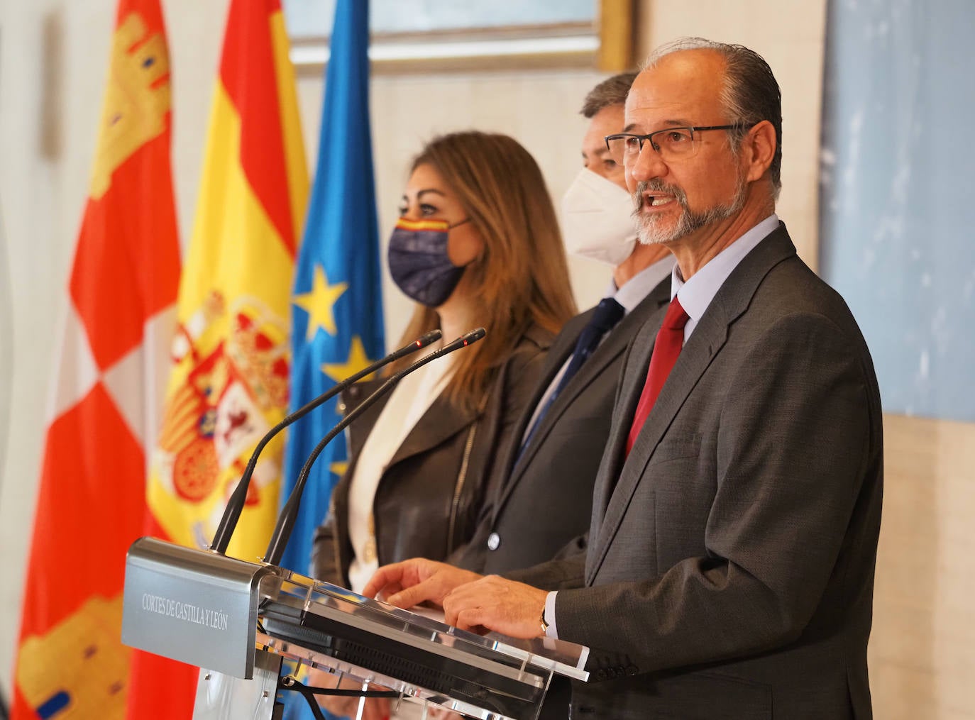 El presidente de las Cortes y de la Fundación de Castilla y León, Luis Fuentes, ha subrayado el compromiso de la Cámara autonómica con la cultura . 