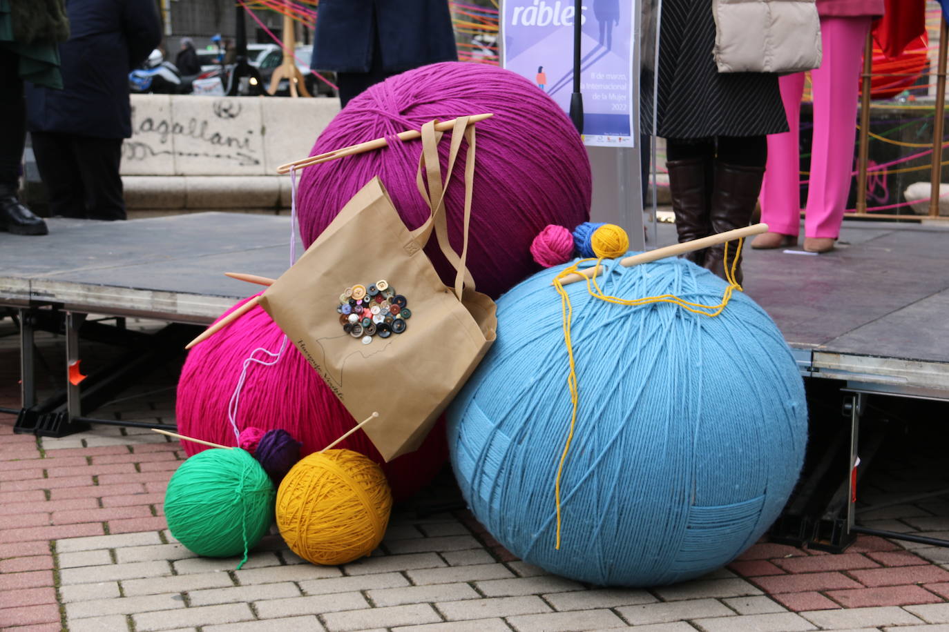 Actos del Día Internacional de la Mujer en la plaza de la Inmaculada de León. 