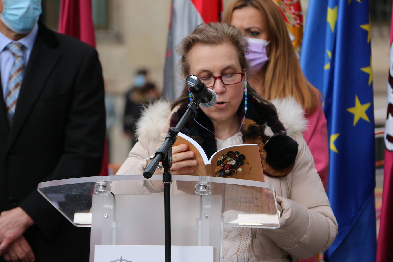 Actos del Día Internacional de la Mujer en la plaza de la Inmaculada de León. 