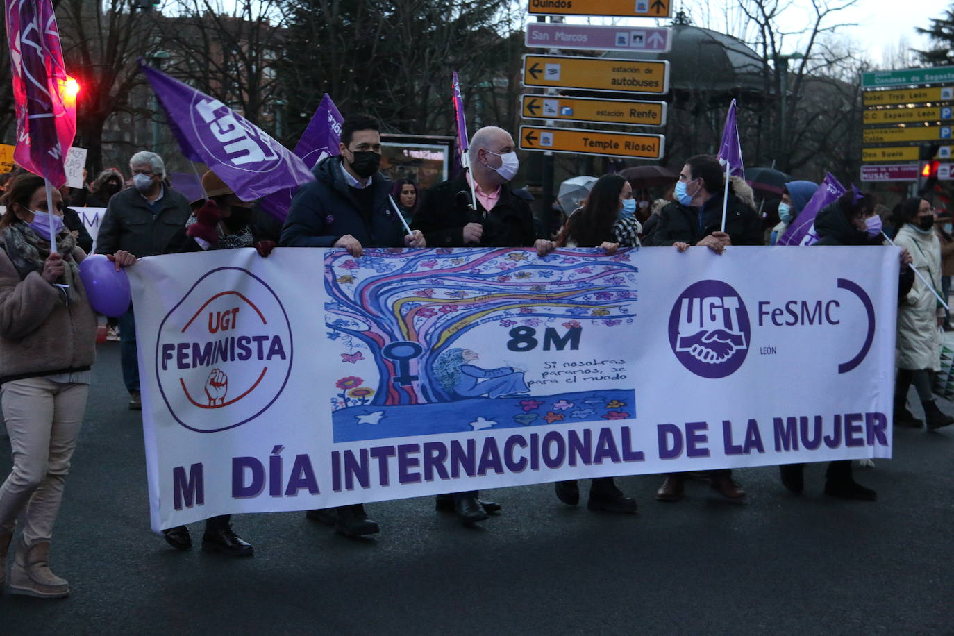 Las calles de la capital se han teñido de violeta en la manifestación reivindicativa del Día Internacional de la Mujer.