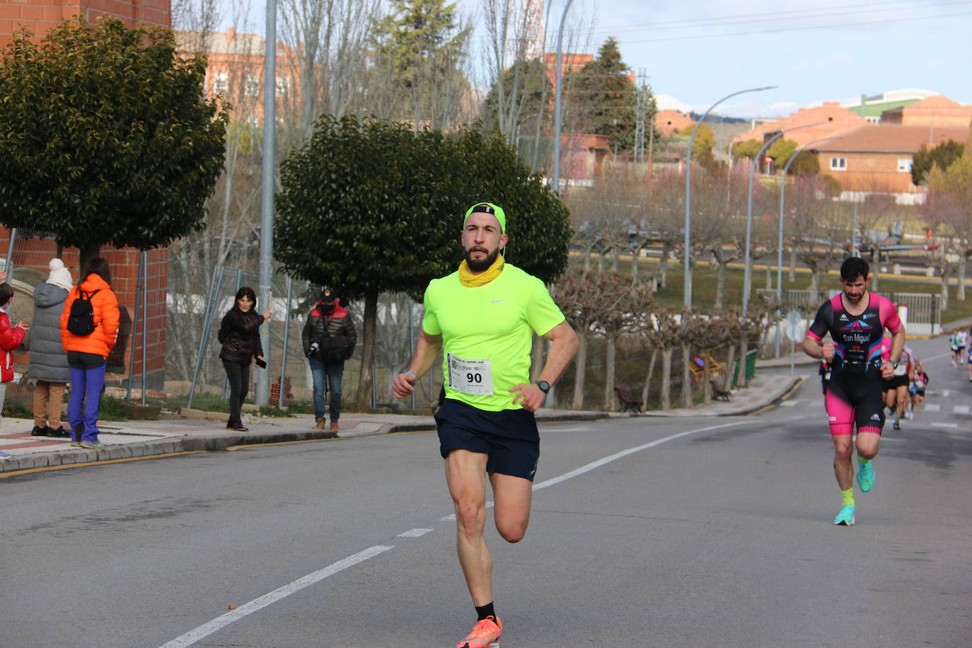 Ofrecemos una amplia galería con los corredores que participaron en esta marcha popular del alfoz de León.