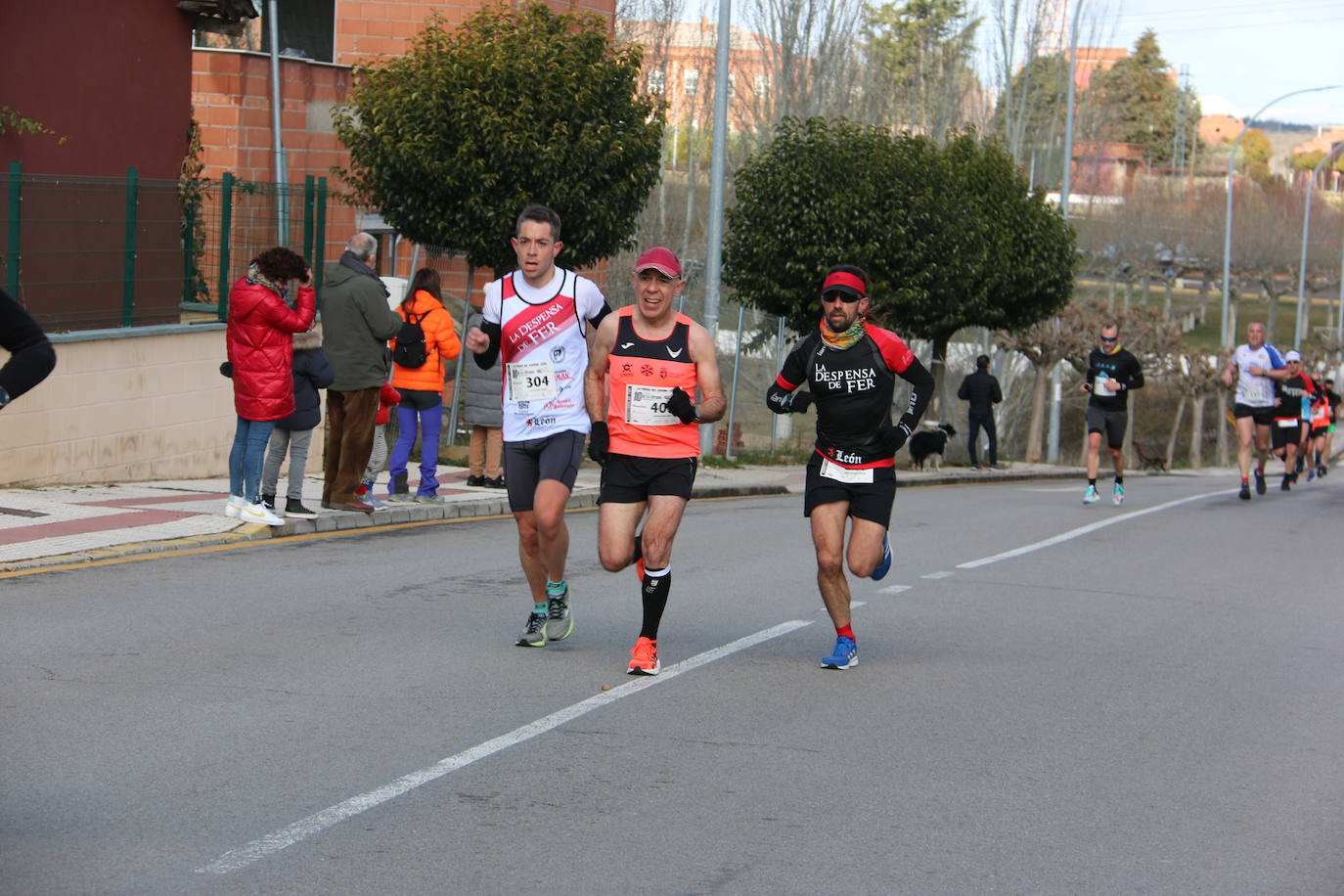 Ofrecemos una amplia galería con los corredores que participaron en esta marcha popular del alfoz de León.