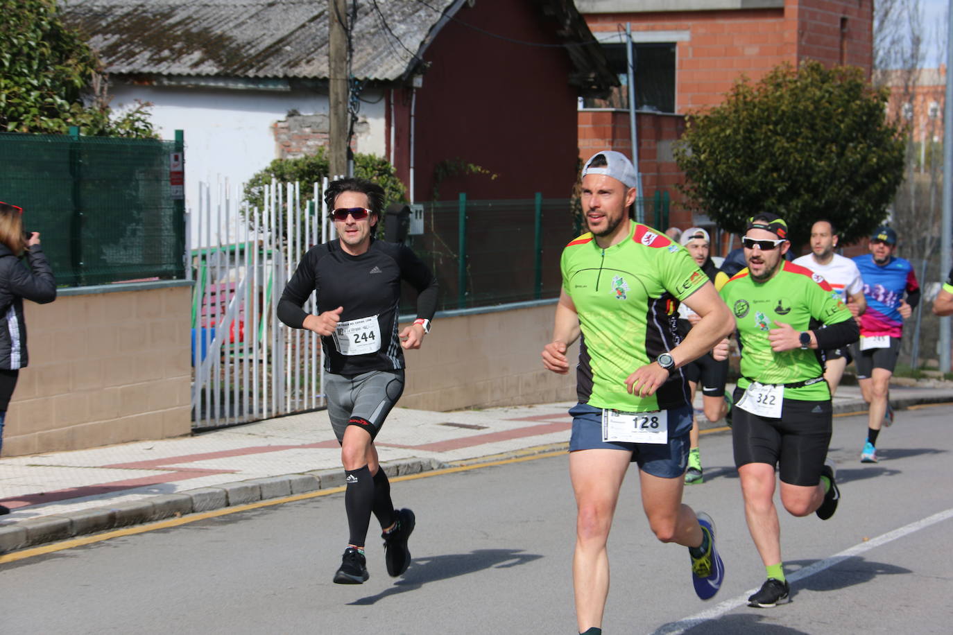 Ofrecemos una amplia galería con los corredores que participaron en esta marcha popular del alfoz de León.