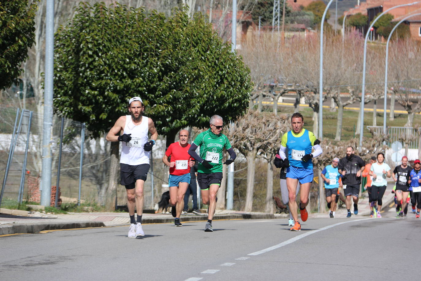 Ofrecemos una amplia galería con los corredores que participaron en esta marcha popular del alfoz de León.