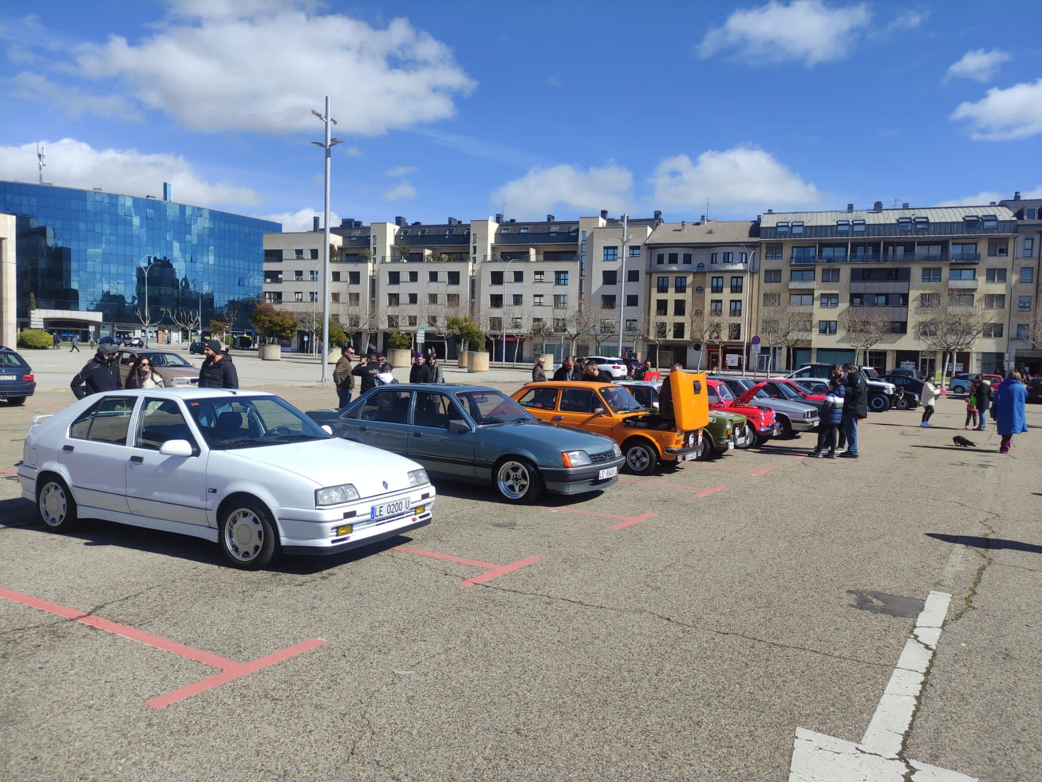 Fotos: Concentración de vehículos clásicos en la Junta