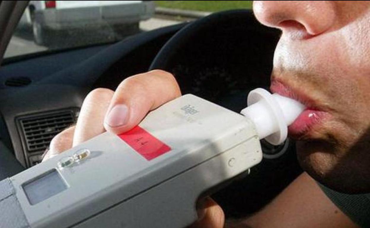 Noche movida para los agentes de la Policía Local de León que intervinieron y sancionaron a media docena de personas.