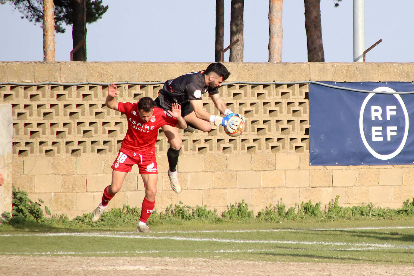 La Virgen y Júpiter disputan un intenso y vibrante derbi que se llevaron los locales