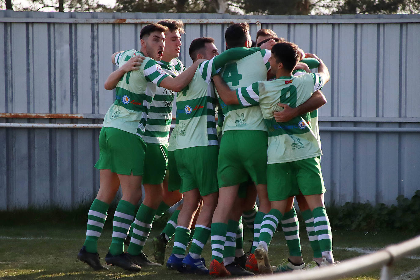 La Virgen y Júpiter disputan un intenso y vibrante derbi que se llevaron los locales