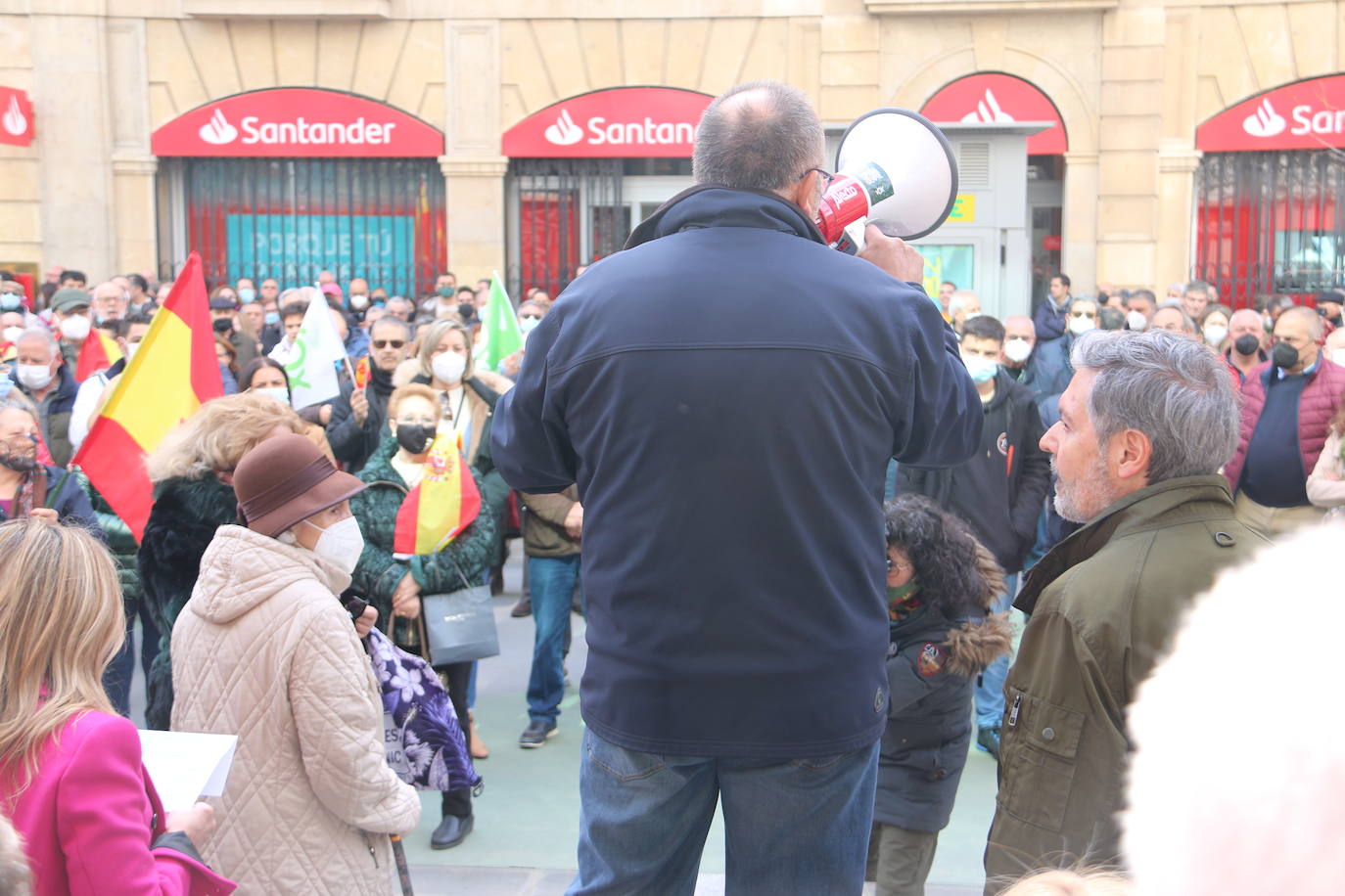 Concentración de Vox y Solidaridad en León. 