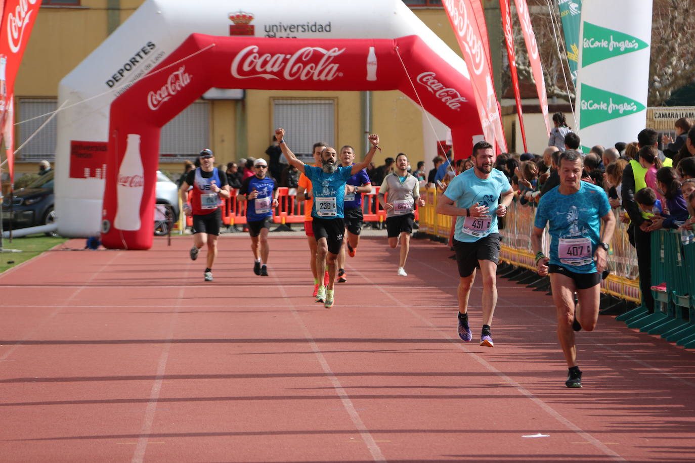 Fotos: Llegada a meta de la Media Maratón