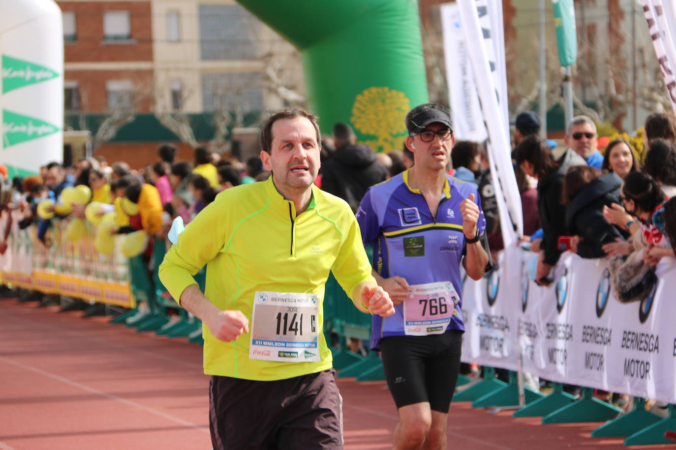 Fotos: Llegada a meta de la Media Maratón