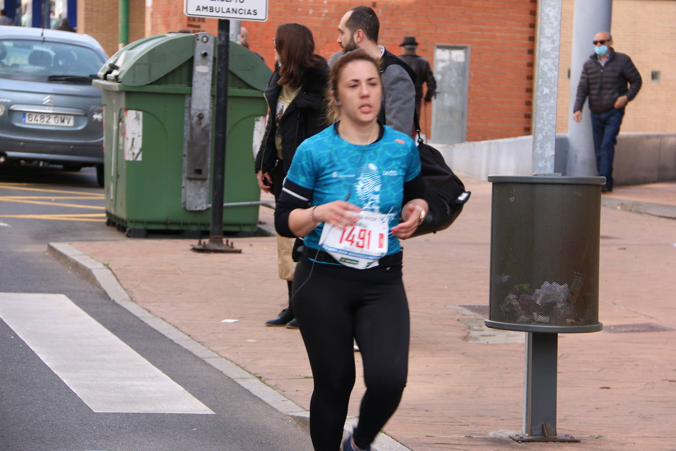 Fotos: Llegada a meta de la Media Maratón