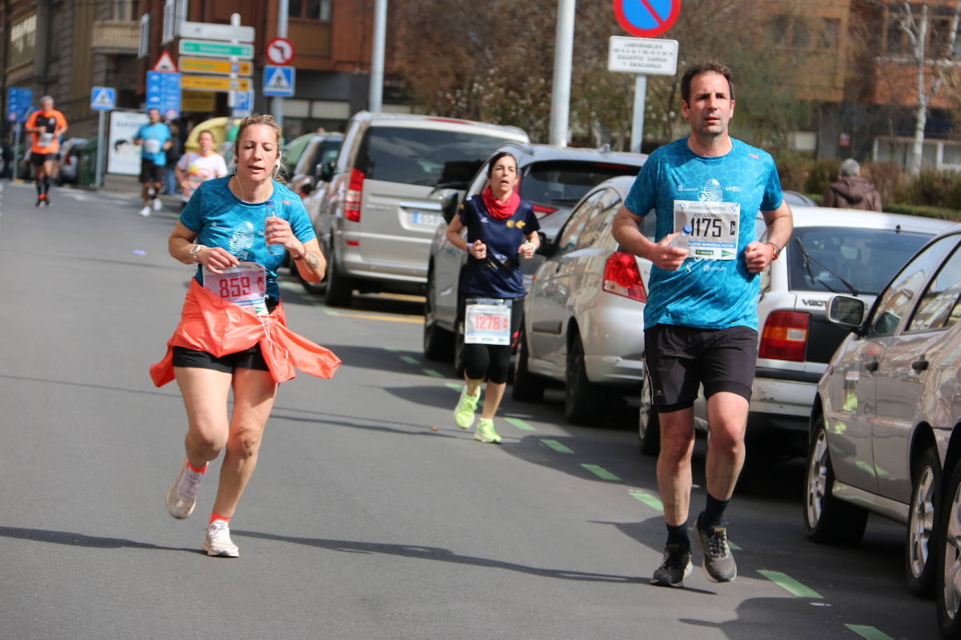 Fotos: Llegada a meta de la Media Maratón