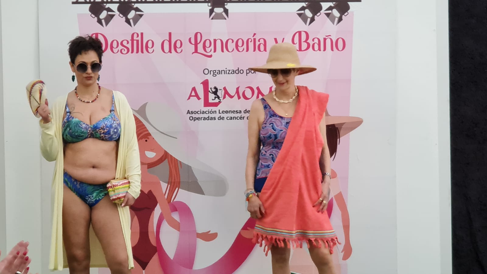 El Corte Inglés ha acogido un año más el desfile de lencería y trajes de baño de Almon en el que las modelos han sido mujeres que han superado cáncer de mama, dando visibilidad a las heroínas que han derrotado al cáncer de mama.