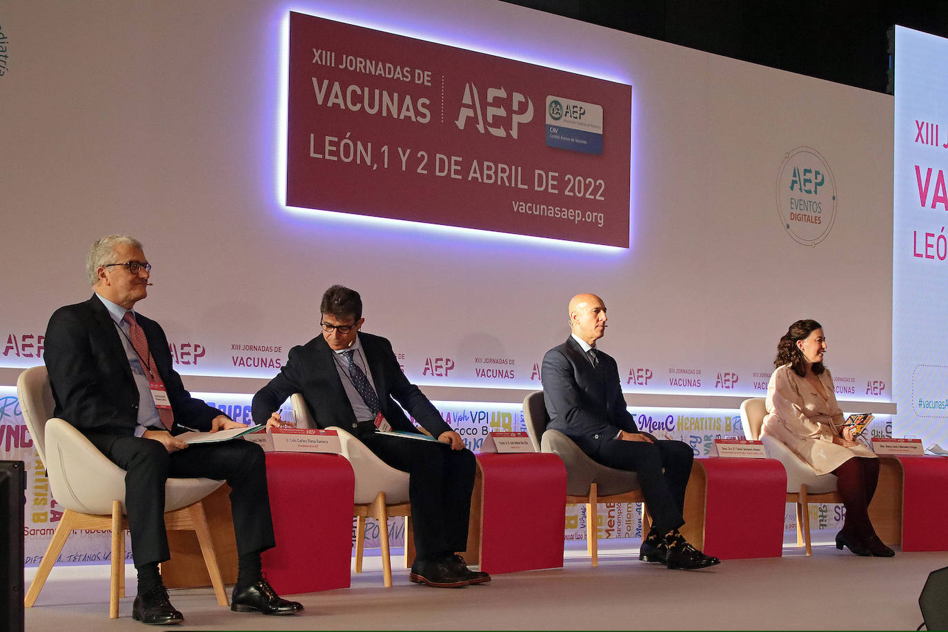 Xiii Jornadas de Vacunas de la Asociación Española de Pediatría. 