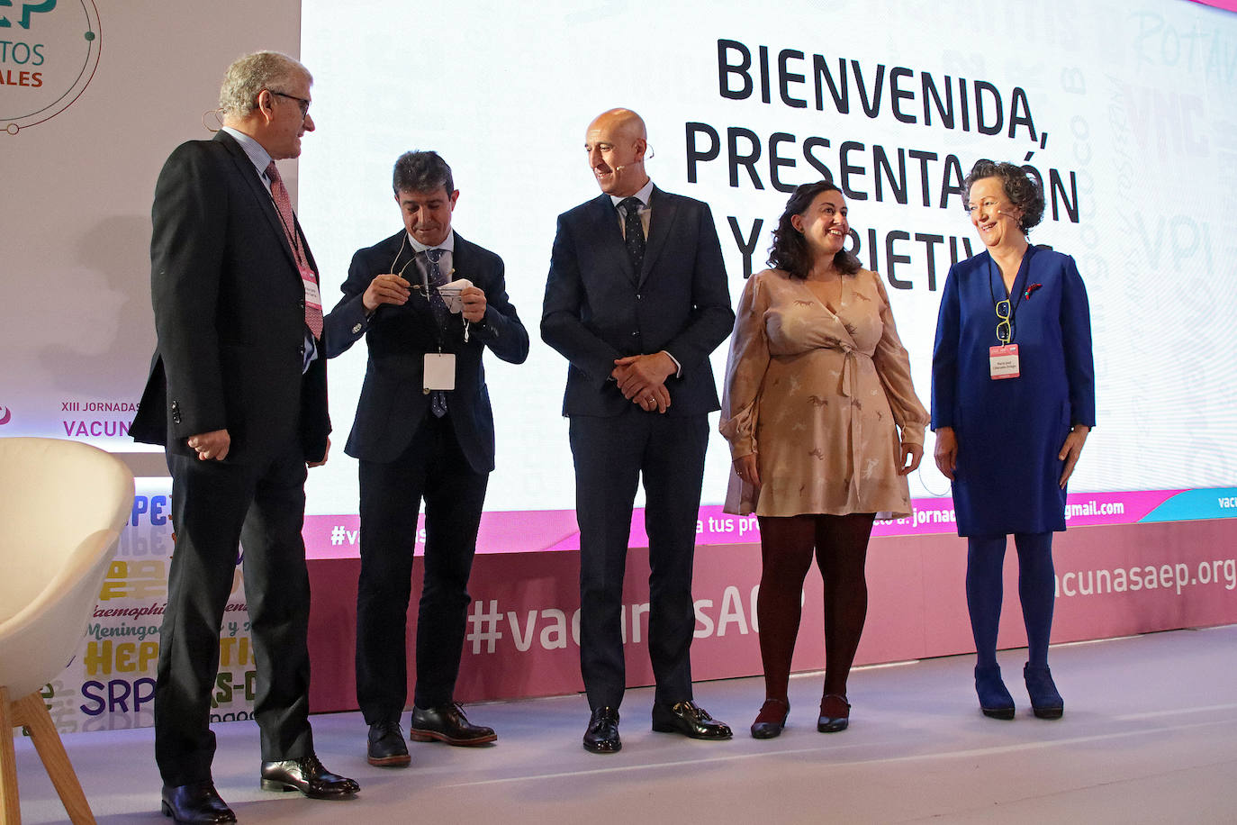 Xiii Jornadas de Vacunas de la Asociación Española de Pediatría. 