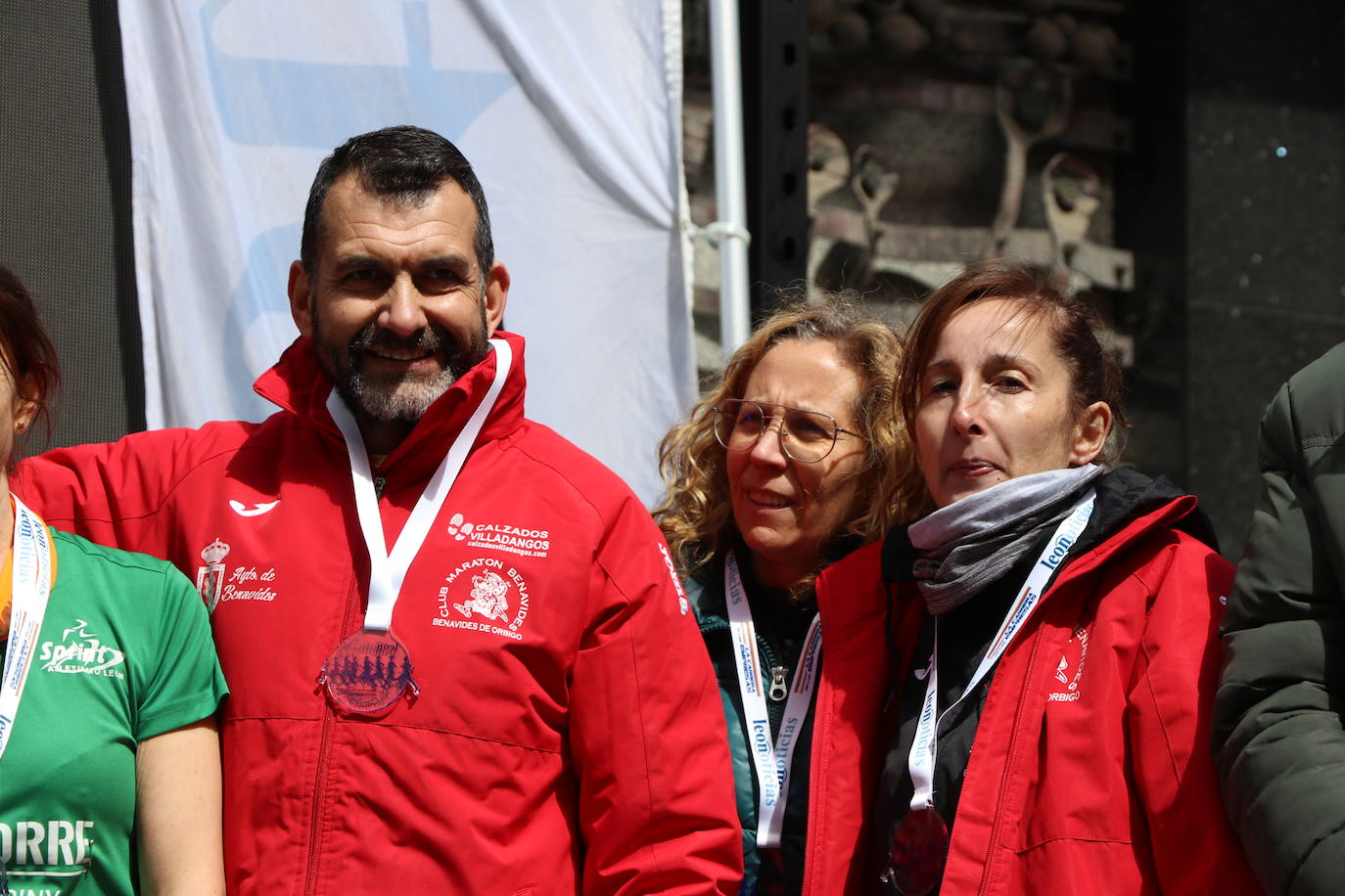 Individuales, por parejas, mixtos y por equipos, éstos son los ganadores de la III edición de la Carrera de las Empresas organizada por Leonoticias.