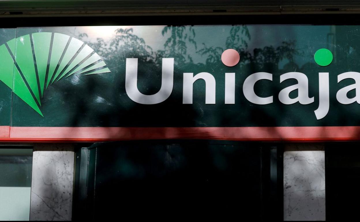 Imagen de una sucursal de Unicaja Banco. 