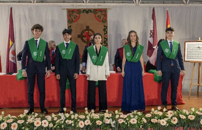 Graduación de los alumnos de Bachillerato del centro educativo Leonés, ubicado en la capital. 