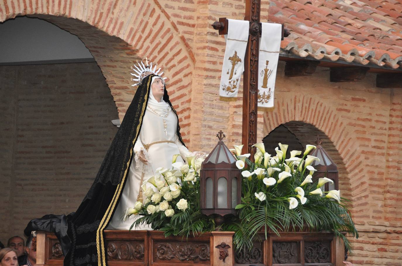 La coincidencia con la muestra de las Edades del Hombre le dan un protagonismo especial a Semana Santa de Sahagún.